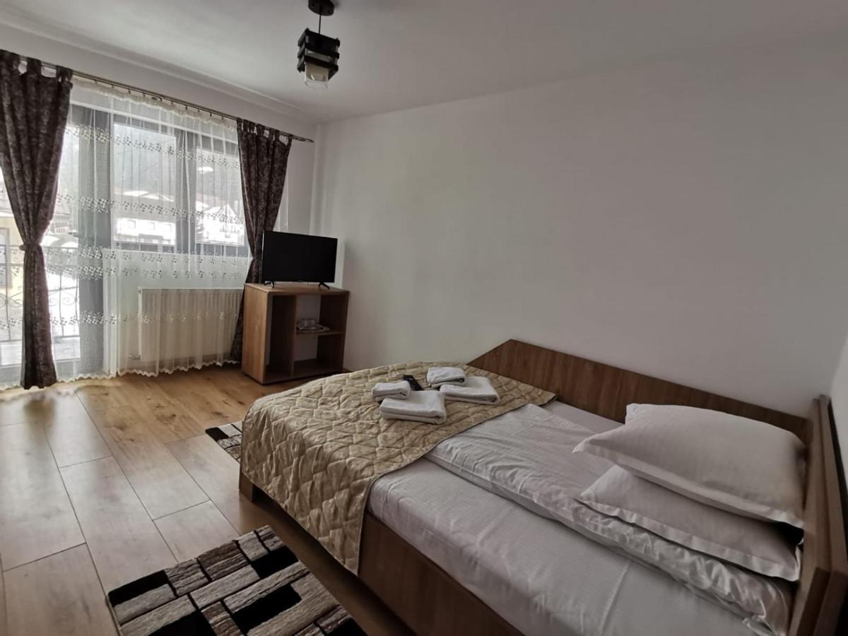 Casa Dana Olteanu Hotel Moeciu De Sus Ngoại thất bức ảnh