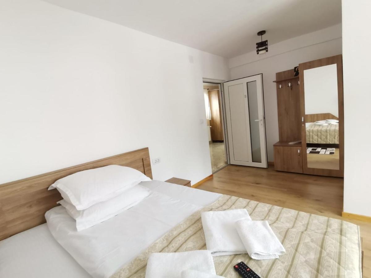 Casa Dana Olteanu Hotel Moeciu De Sus Ngoại thất bức ảnh