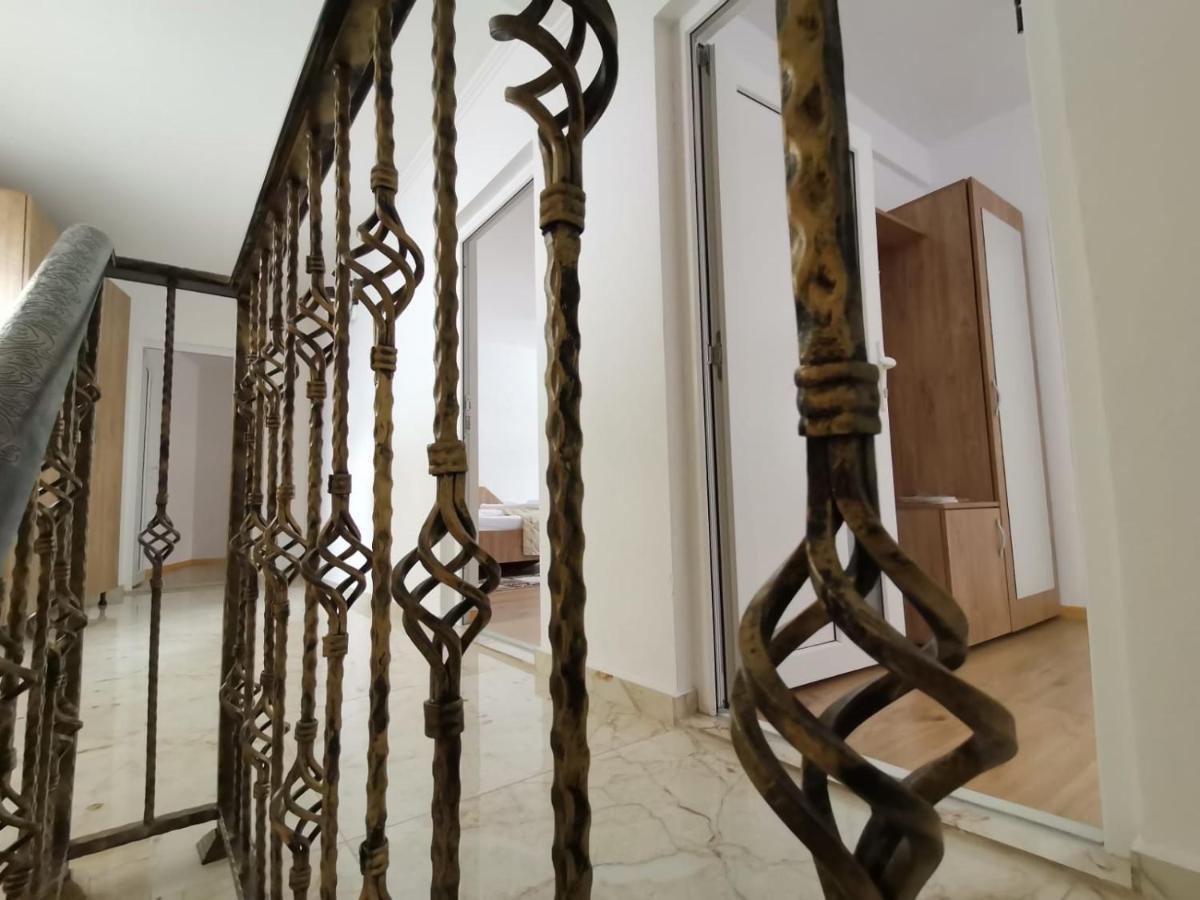 Casa Dana Olteanu Hotel Moeciu De Sus Ngoại thất bức ảnh