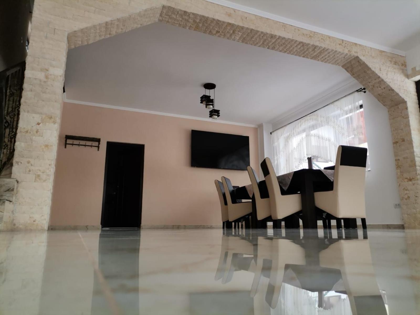 Casa Dana Olteanu Hotel Moeciu De Sus Ngoại thất bức ảnh